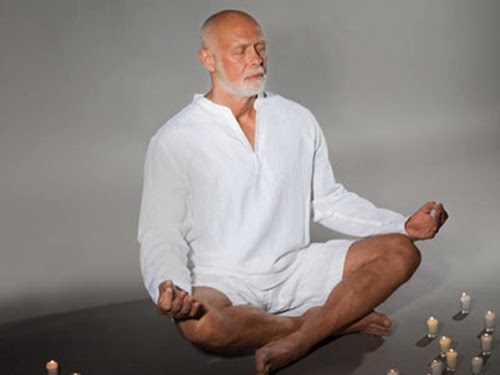 4 bài tập yoga cho người cao tuổi