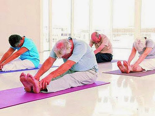 4 bài tập yoga cho người cao tuổi