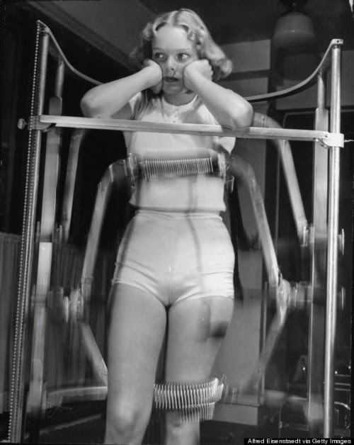 Bất ngờ cách chị em tập gym làm đẹp những năm thập niên 40
