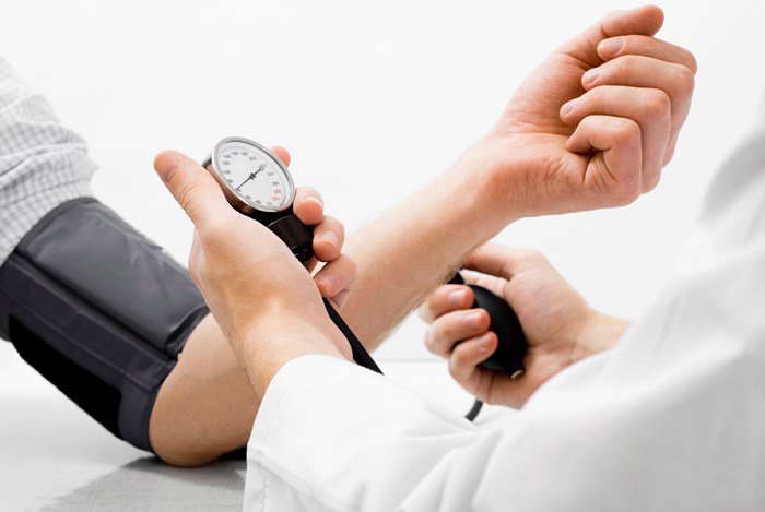 Bệnh cao huyết áp có chữa khỏi được không?