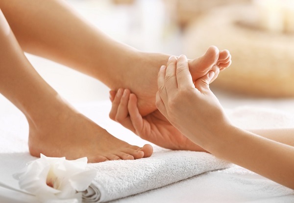 Mùa đông, đừng quên massage chân trước khi đi ngủ