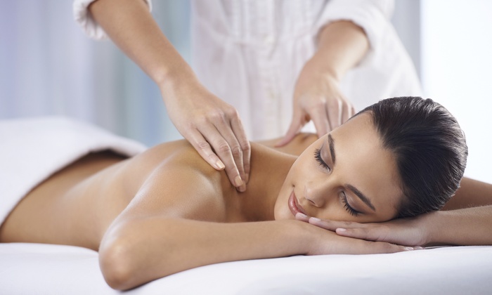Massage bấm huyệt trị mất ngủ kinh niên cho người căng thẳng