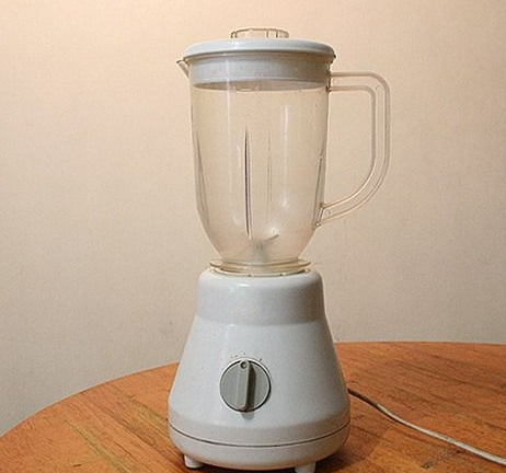 Cách làm sạch máy xanh sinh tố đơn giản